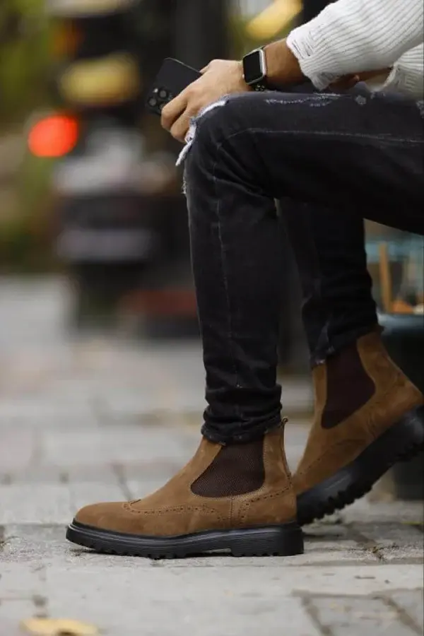 brown-nubuck-chelsea-boots-389932.webp